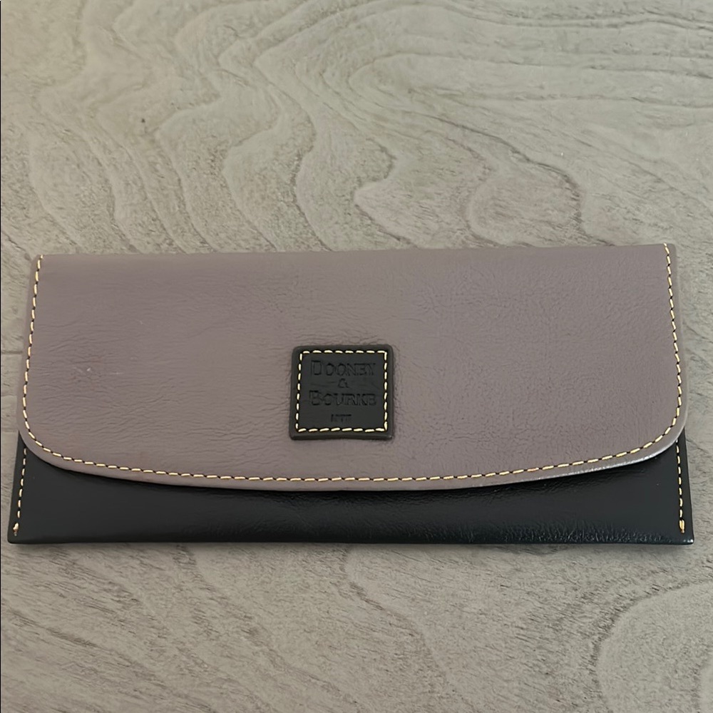 Dooney & Bourke NWOT Black and Gray Wallet